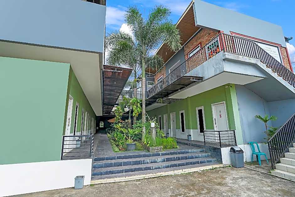 OYO Life 91027 Note Hotel Syariah