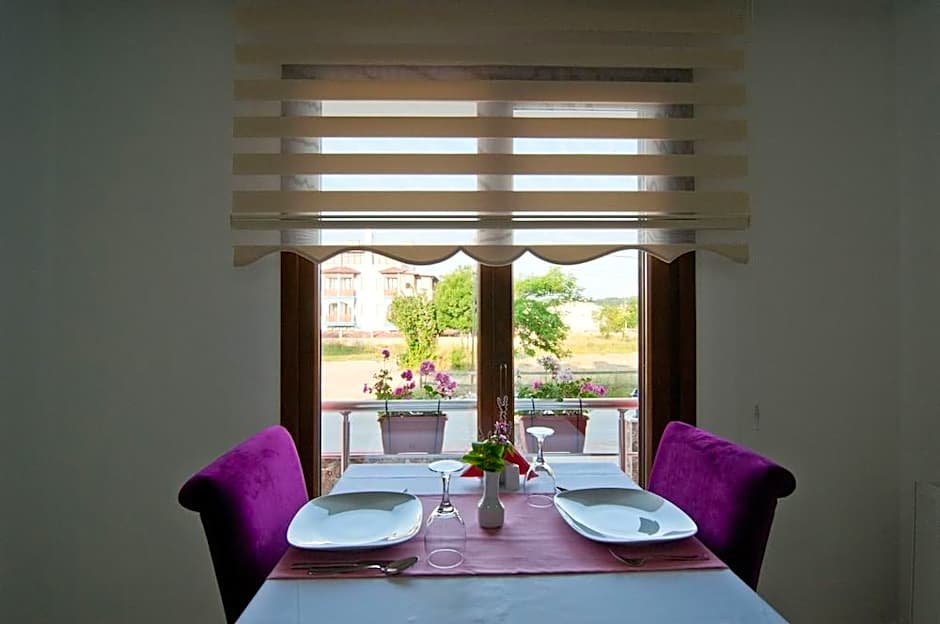 defne otel