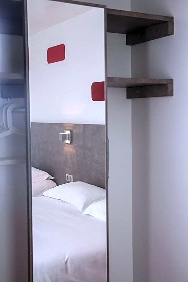 H24 HOTEL