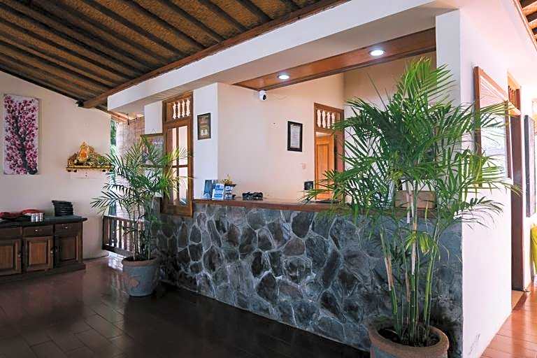NEW STARLIGHT HOTEL & RESORT