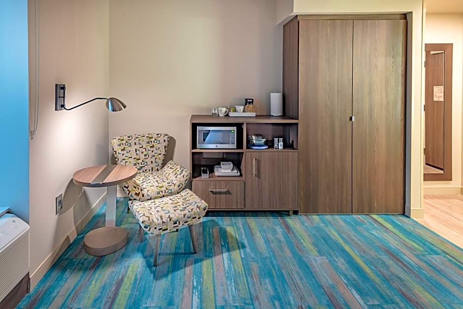 Element Dallas Downtown East