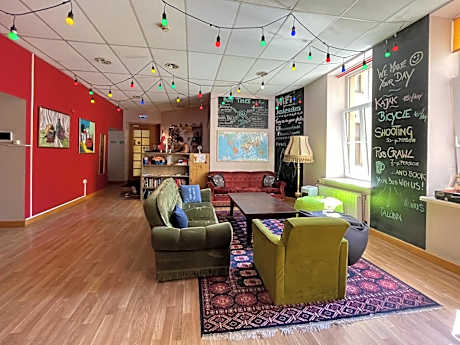 Cinnamon Sally Backpackers Hostel