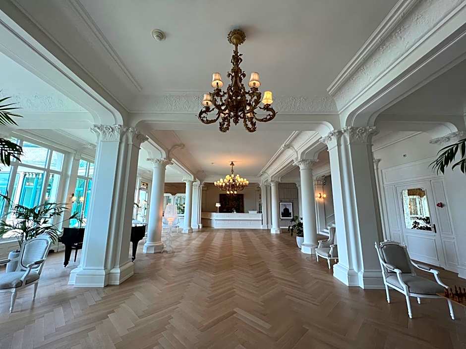 Hotel Eden Palace au Lac