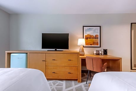 Double Room with Two Double Beds - Non-Smoking