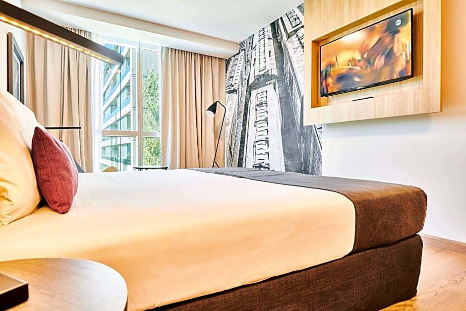 Dazzler by Wyndham Rosario