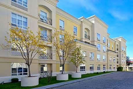 Hampton Inn & Suites By Hilton Calgary University Northwest