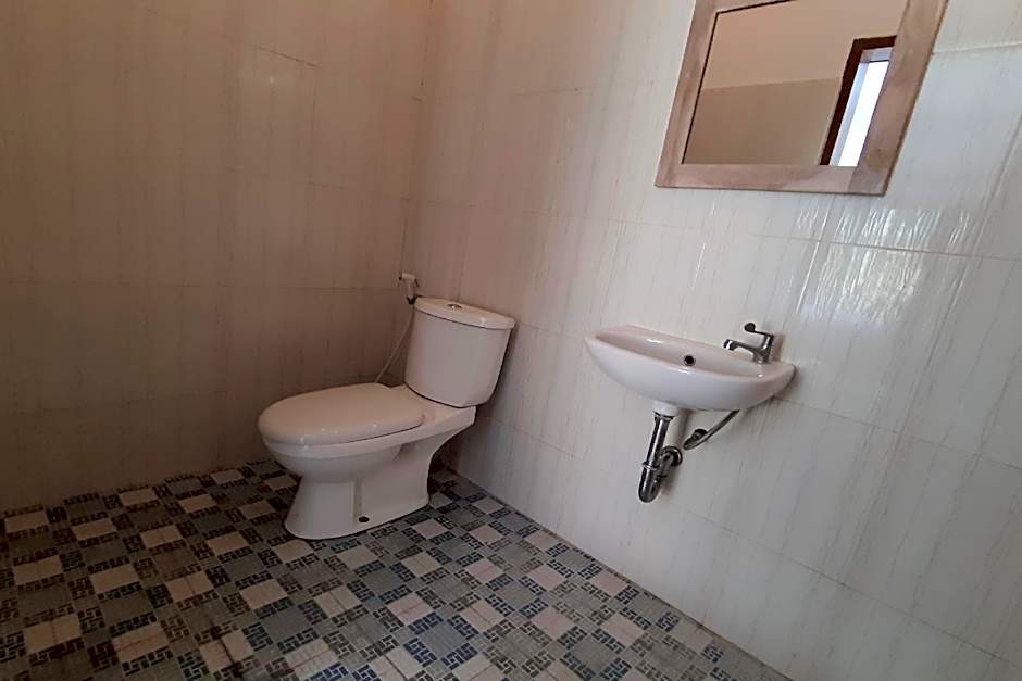 OYO 915 Villa Sari