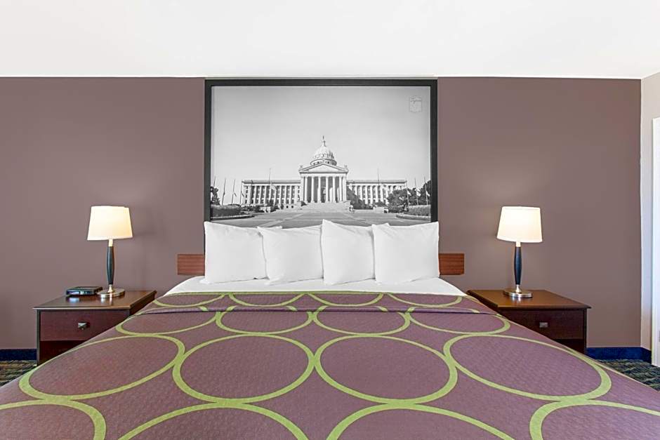 Super 8 by Wyndham Oklahoma City