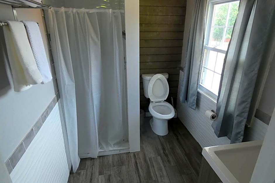 Aquastar Inn