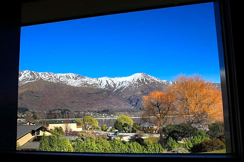 Wanaka Hotel