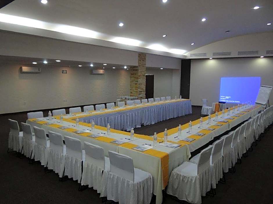 Hotel Madan Cárdenas
