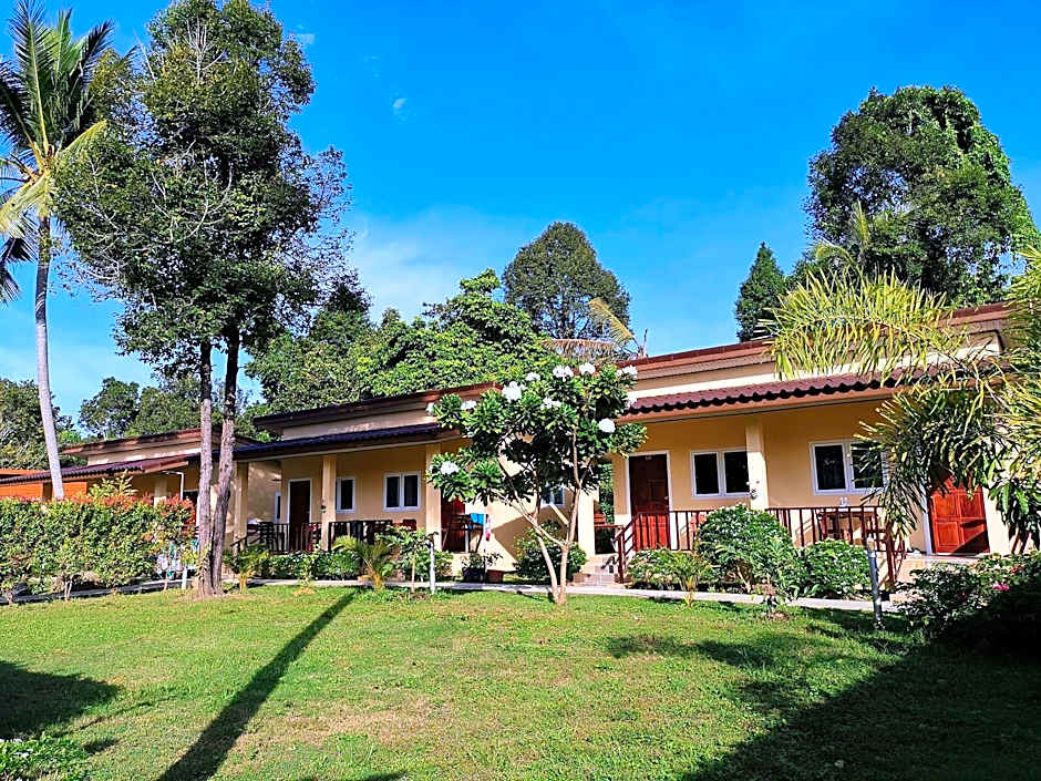 Ser-en-dip-i-ty Resort (SHA Extra Plus)