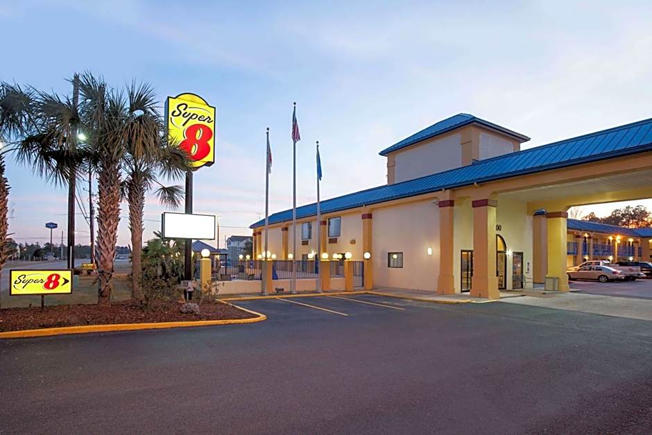 Super 8 by Wyndham Hammond