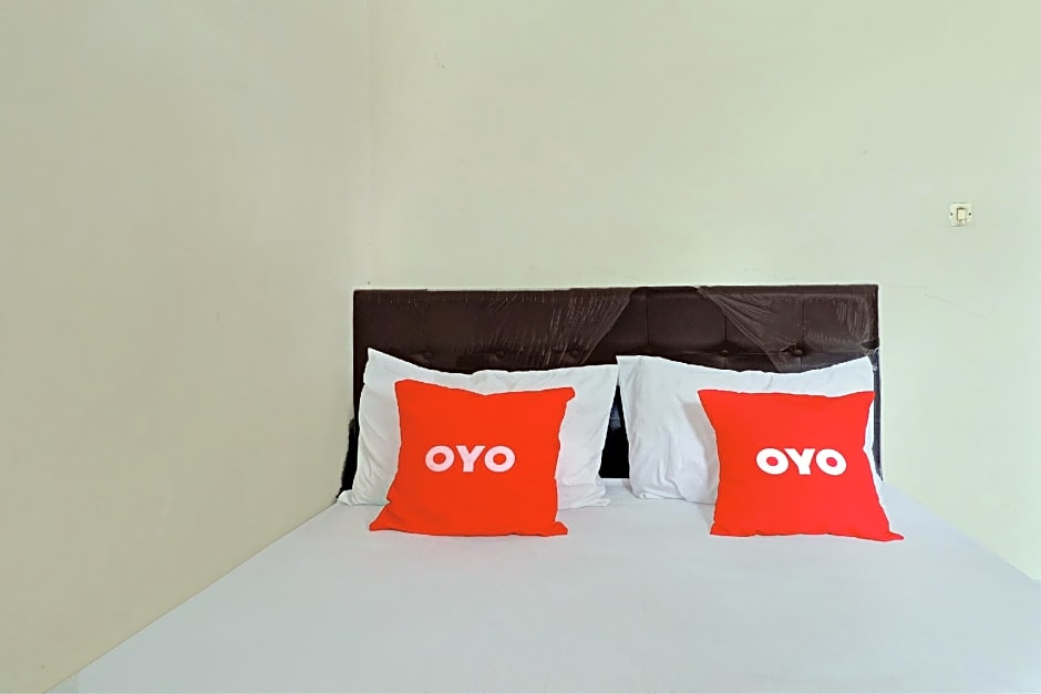 OYO Life 92685 Kost Arimbi