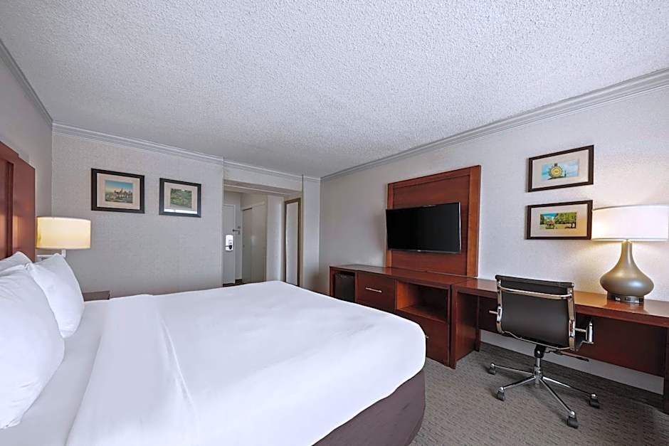 Comfort Inn By The Bay