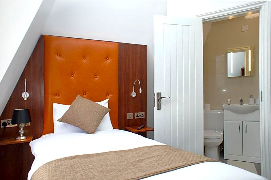 Trivelles Rochester Hotel