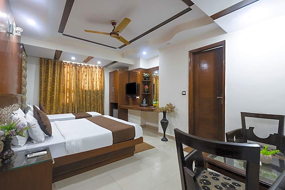 Hotel Shivdev International