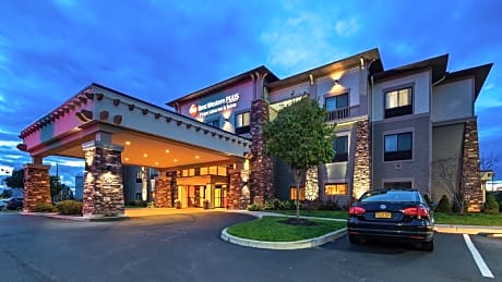 Best Western Plus Finger Lakes Inn & Suites