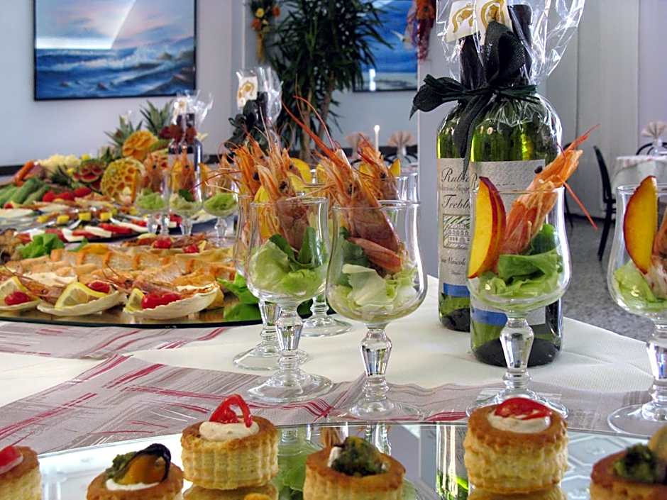 Hotel Ciondolo D'Oro PARCHEGGIO GRATIS - A 5 MIN DA RIMINI FIERA