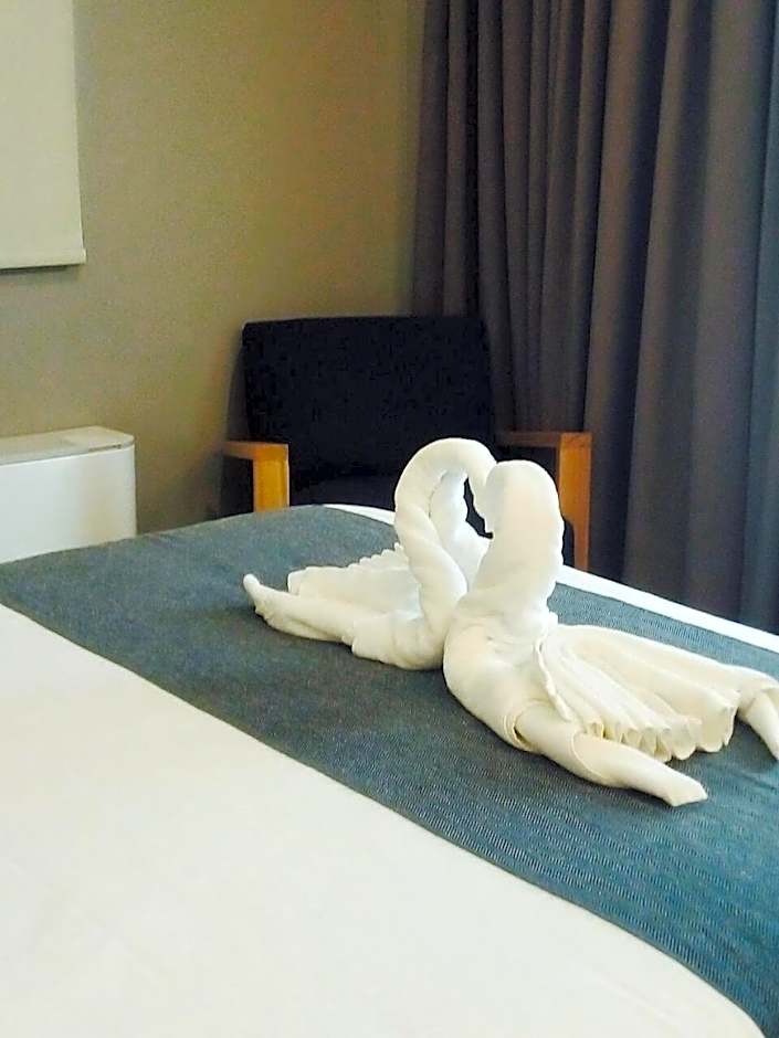 CHROMA FASHION ROOMS & APARTMENTS