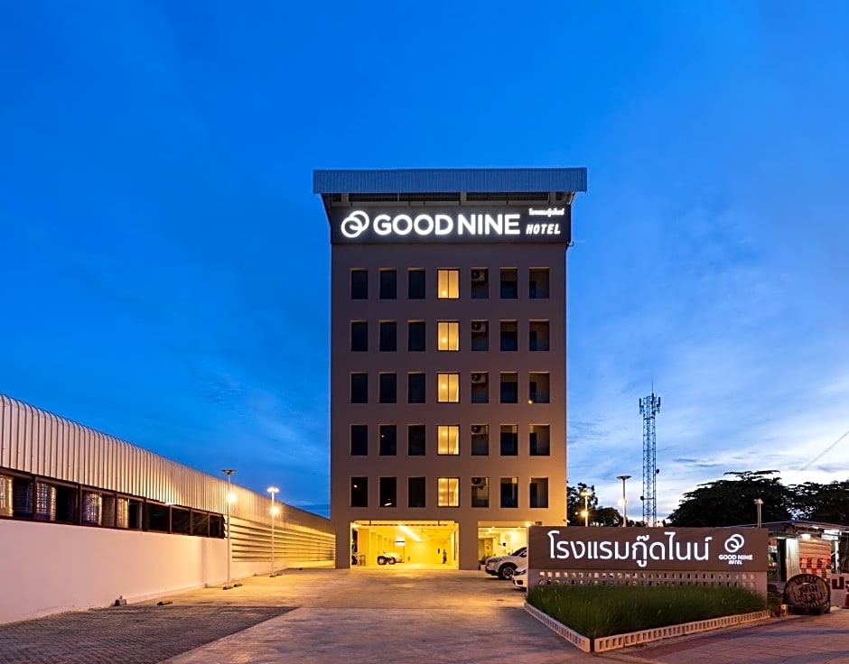 Good nine Hotel