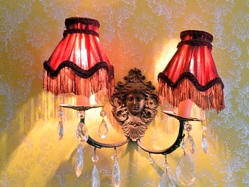 Gondola Hotel & Suites