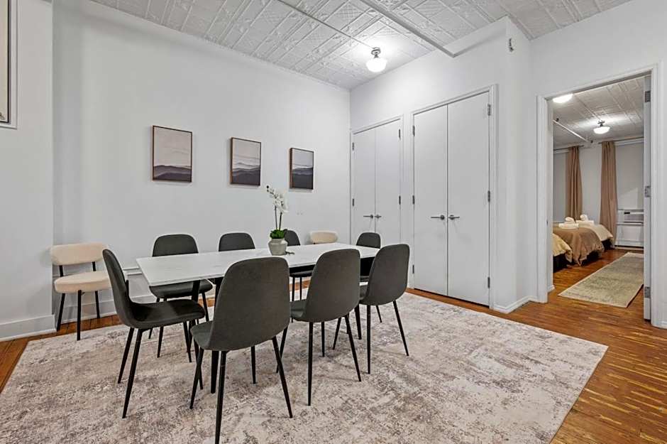 Massive SoHo Loft 4 Bedrooms 2 Bath 8 beds