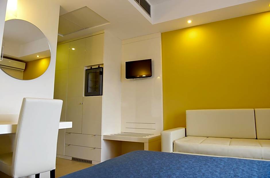 Prince Franklyn Hotel