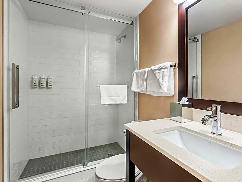 Super 8 by Wyndham Meadow Lake