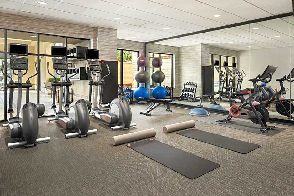 Courtyard by Marriott Bloomington by Mall of America