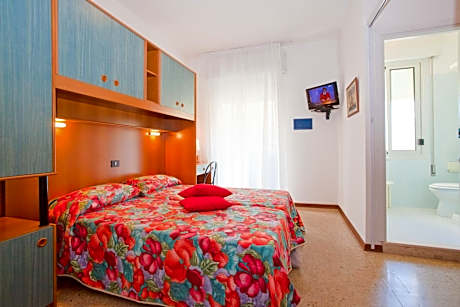 Double or Twin Room with Balcony