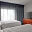 Courtyard by Marriott St Louis Downtown West