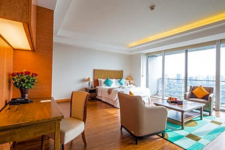 Studio with Park View