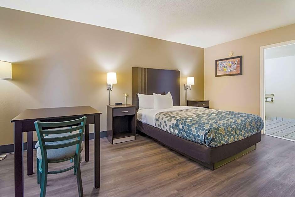 Econo Lodge South Garner