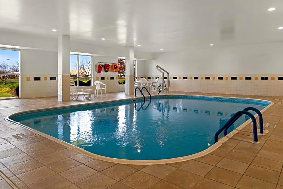Comfort Suites Saginaw