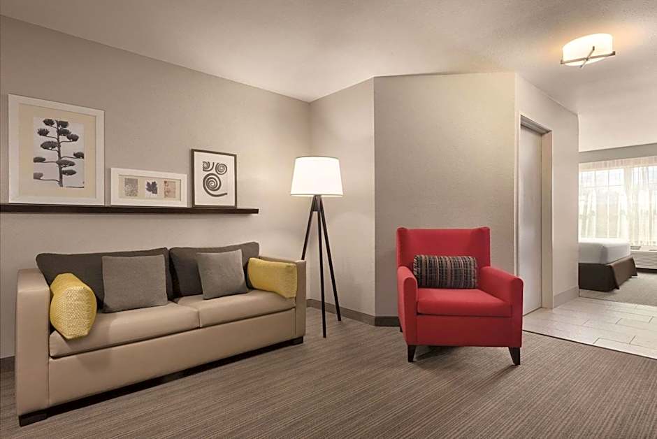 Country Inn & Suites by Radisson, Germantown, WI