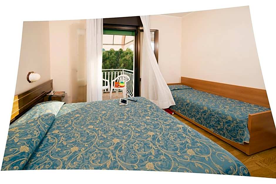 Hotel Trevi