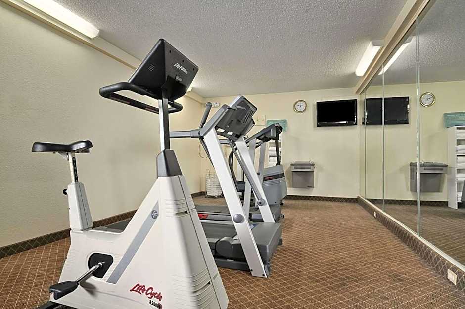 Days Inn by Wyndham Forrest City