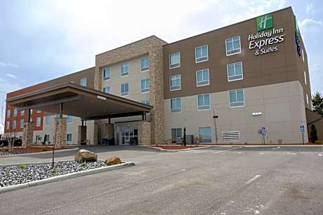 Holiday Inn Express & Suites Mansfield - Ontario by IHG