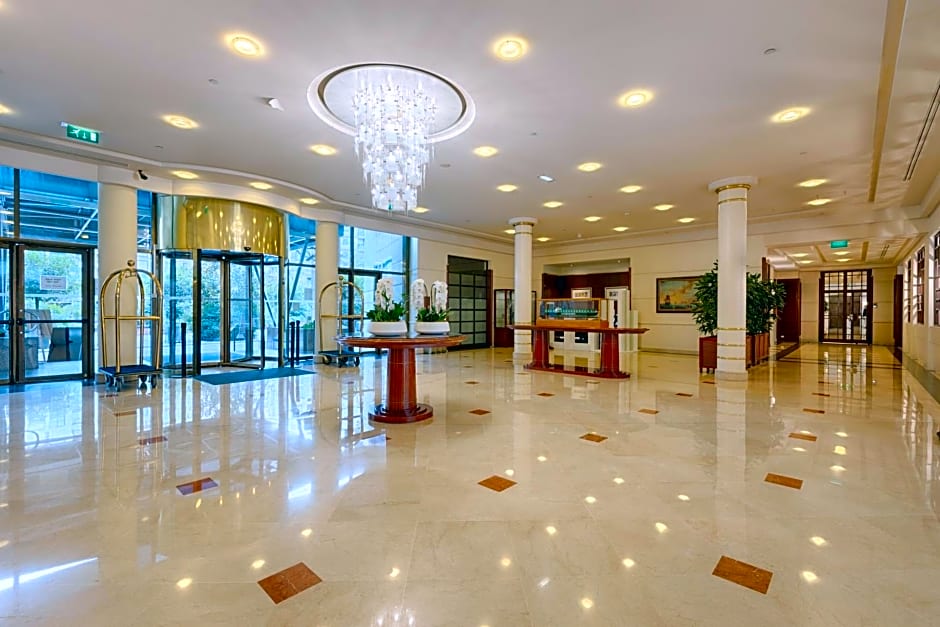 Evergreen Laurel Hotel