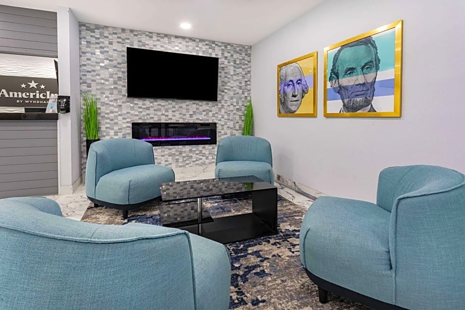 AmericInn by Wyndham Quincy
