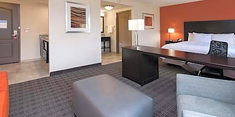 1 King Microwv/Fridge/Wet Bar Studio Suite Ns