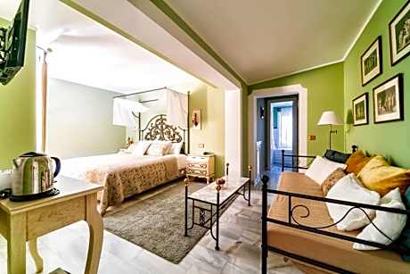 Double Room with Patio