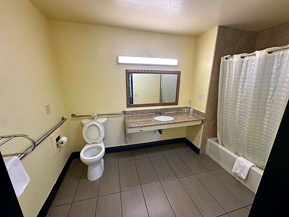 Crossroads Inn - Downtown Sacramento