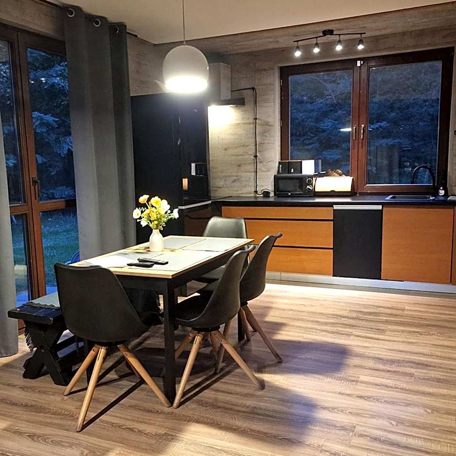 Ranczo w lesie - domki z jacuzzi