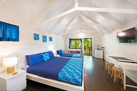 Ensuite Twin - Adults Only