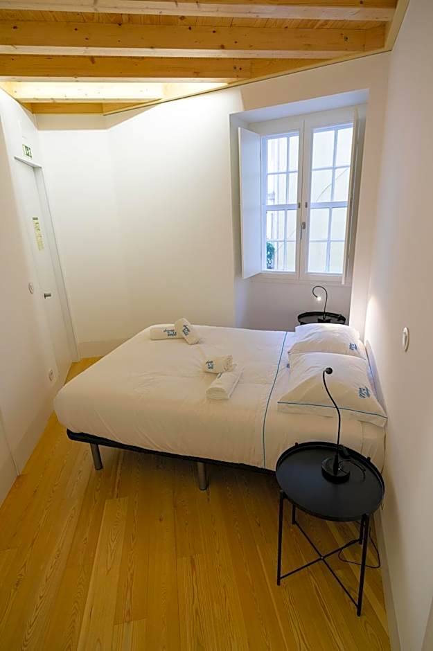 Change The World Hostels - Coimbra - Almedina