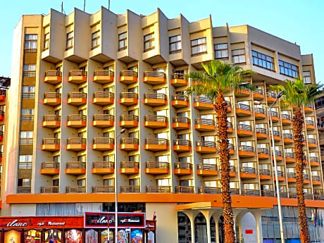 Aracan Pyramids Hotel