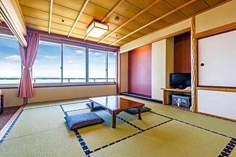 Standard Japanese-Style-Room 38 square yards - Shared Bathroom - Non-Smoking