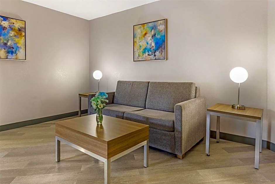 Best Western Plus Raleigh Crabtree Valley Hotel